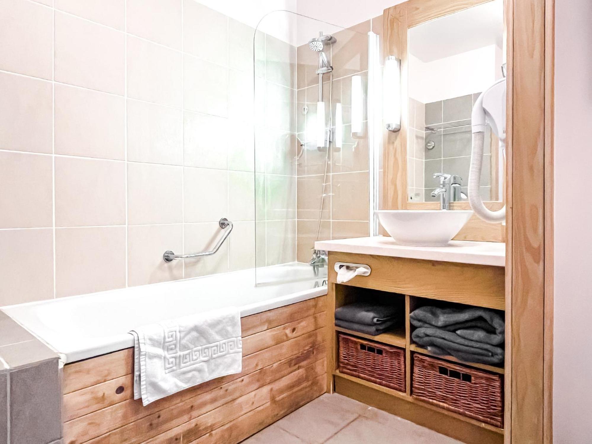 Large One-Bedroom Apartment, Wheelchair Adapted, Les Terrasses D'Eos แฟลน ภายนอก รูปภาพ